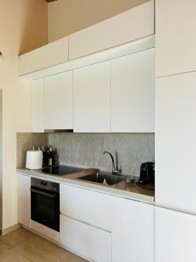 Gargarou Residences Kompoi Экстерьер фото
