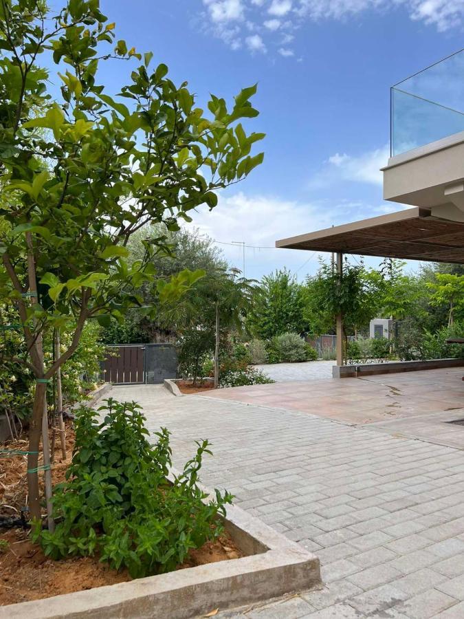Gargarou Residences Kompoi Экстерьер фото
